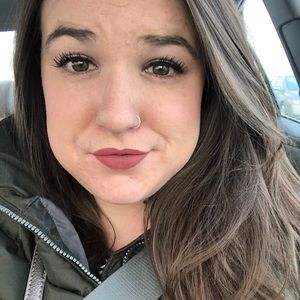 Meet your Posher, Becky